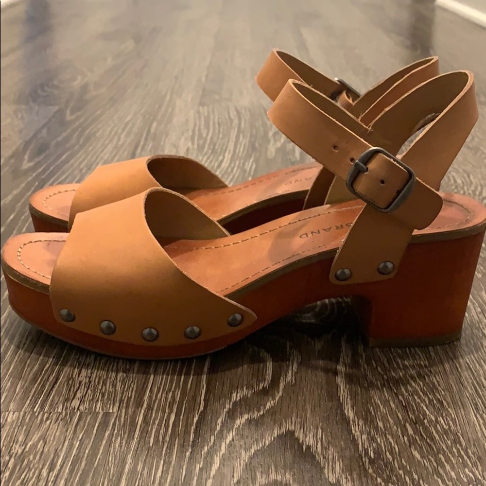 Lucky Brand clog sandals